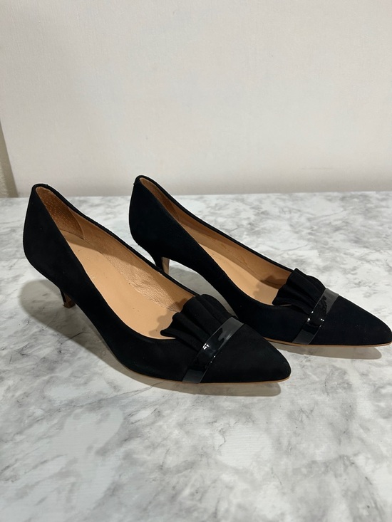 Anthropologie Shoes - ANTHROPOLOGIE RUFFLE KITTEN 2.5 HEELS  SUEDE BLACK SZ 38 MADE IN SPAIN